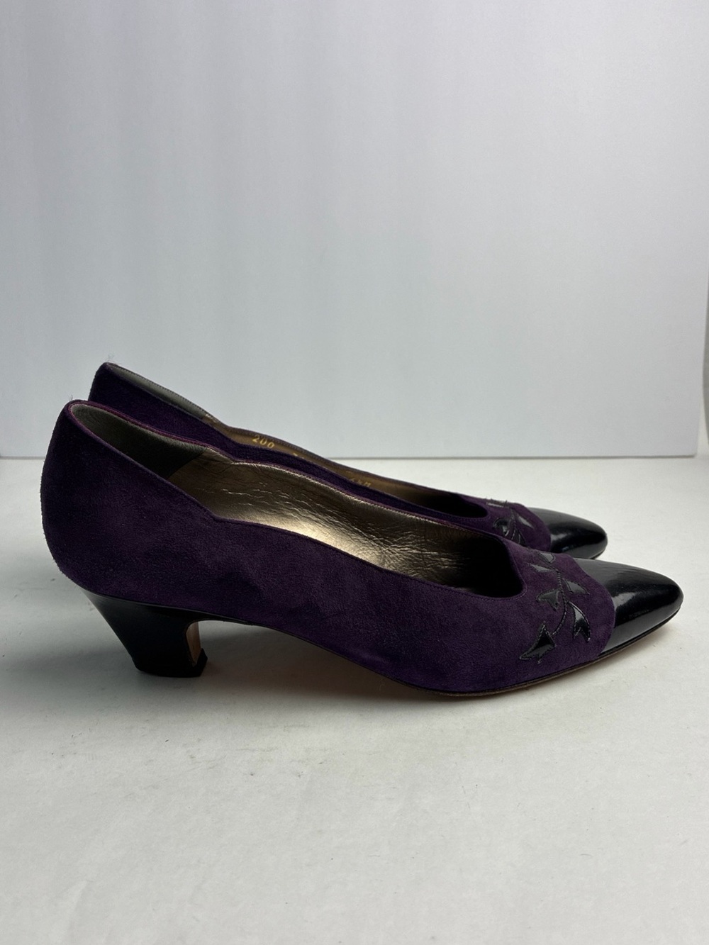 Women’s Purple Suede and Black Patent Leather Low Heel Pumps, Women size 6.5